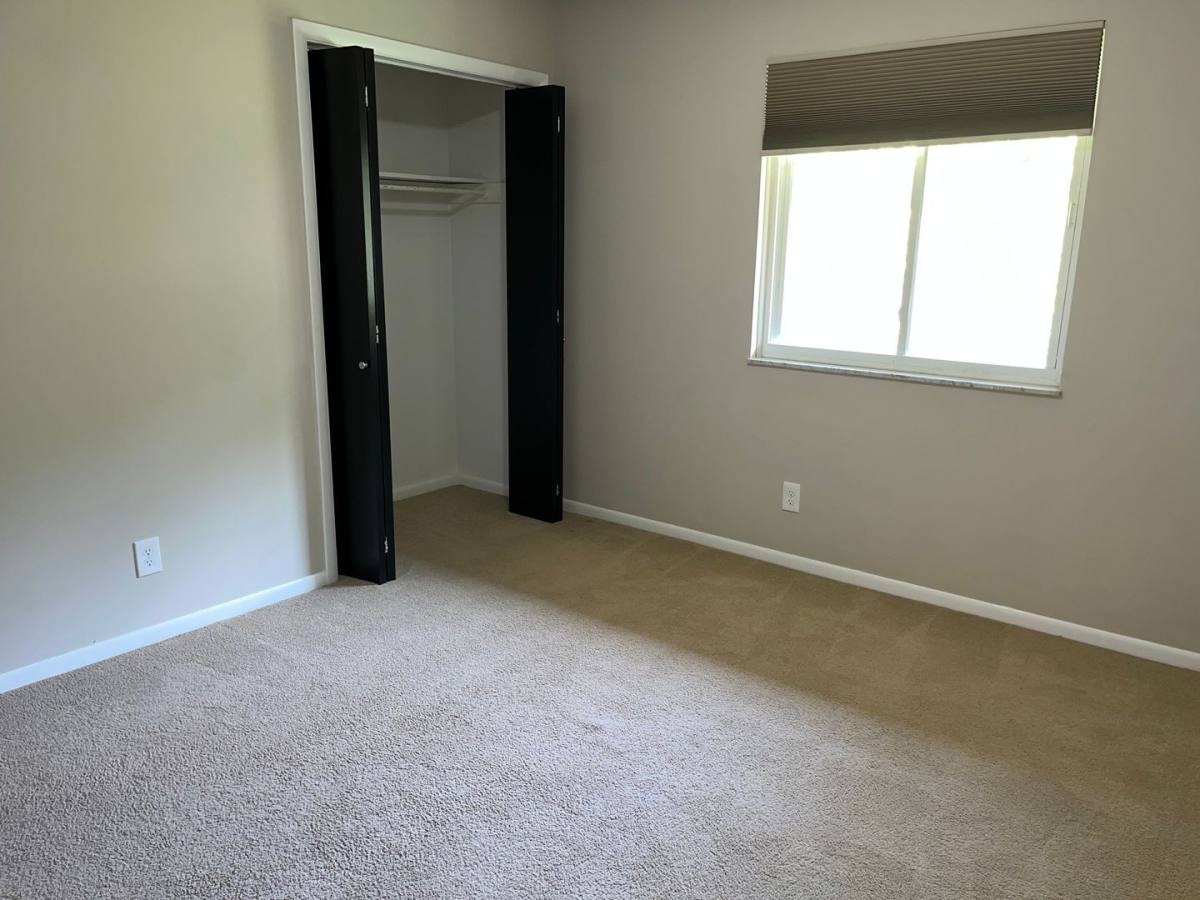 Apartment for rent at 1155 Edgehill Rd, Columbus, OH 43212