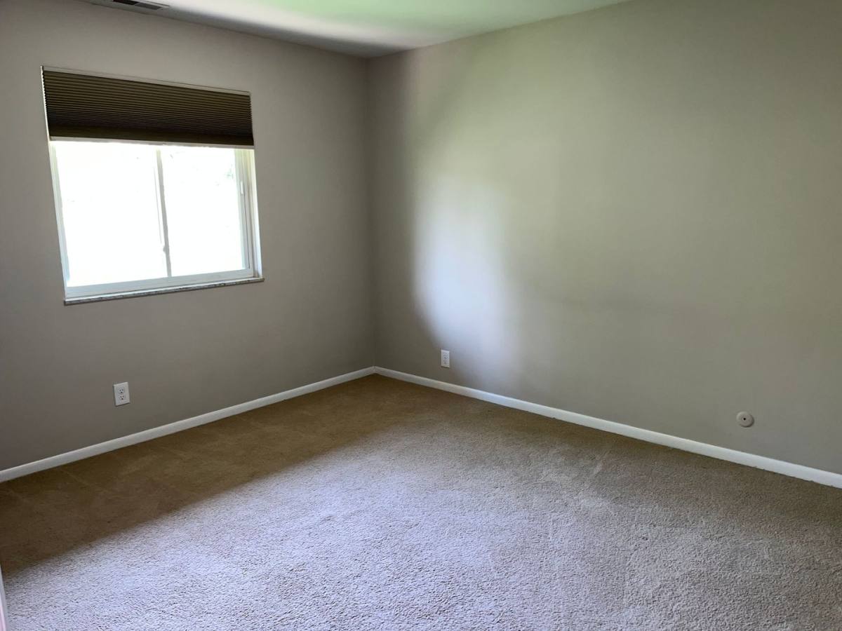 Apartment for rent at 1155 Edgehill Rd, Columbus, OH 43212