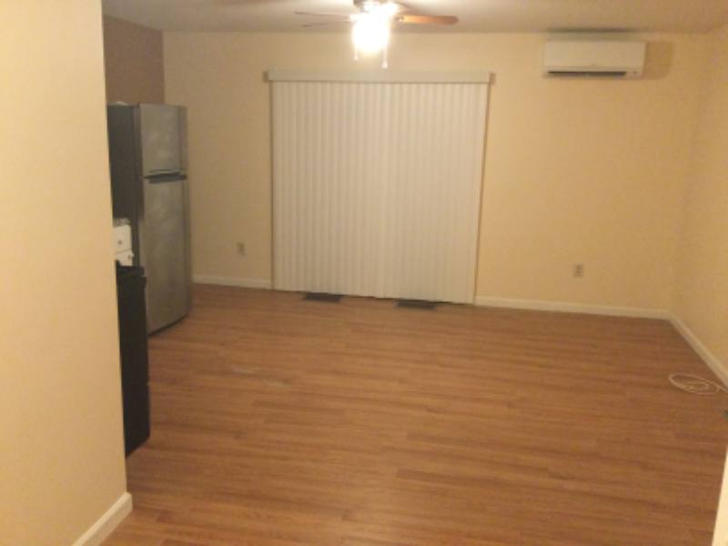 Apartment for rent at 1051 S Ave, Stratford, CT 06615