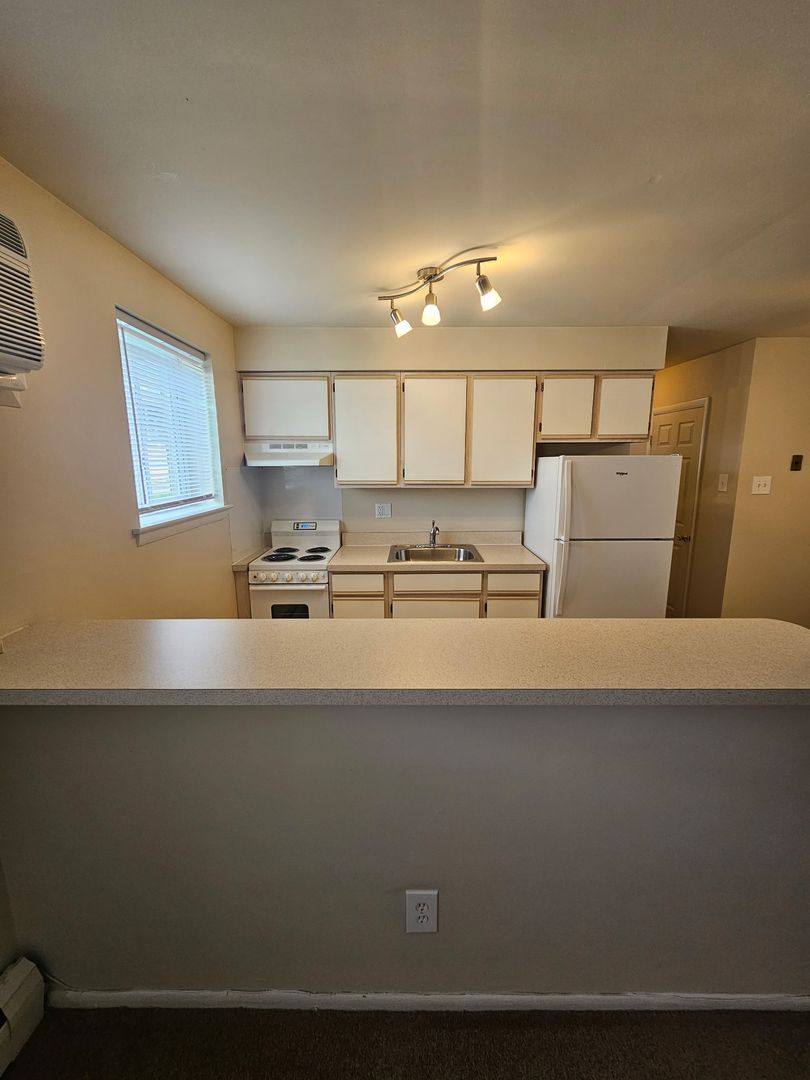 Apartment for rent at 227 Chester Pike, Norwood, PA 19074