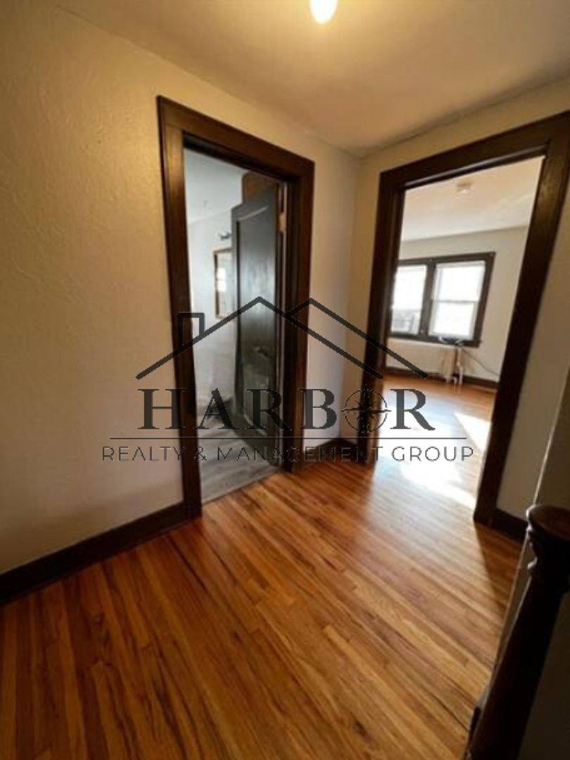Apartment for rent at 905 1st Ave SW, Austin, MN 55912