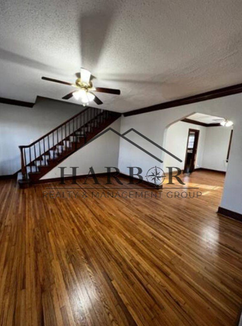 Apartment for rent at 905 1st Ave SW, Austin, MN 55912