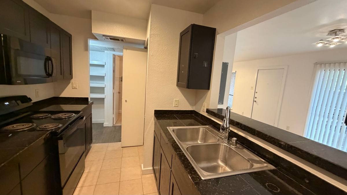 Apartment for rent at 4123 Avondale Ave #106, Dallas, TX 75219