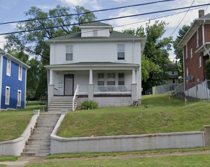 Apartment for rent at 1825 Patterson Ave SW #B, Roanoke, VA 24018