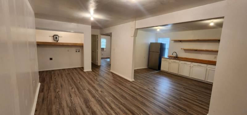 Apartment for rent at 605 4th St #A, Orange, TX 77630