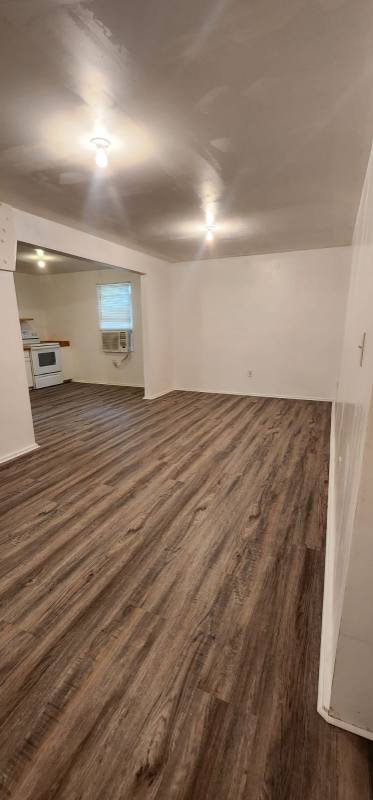 Apartment for rent at 605 4th St #A, Orange, TX 77630