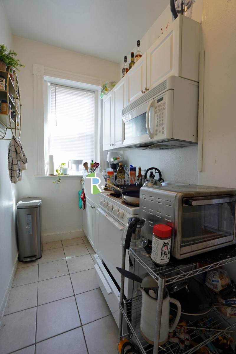 Apartment for rent at 1298 Commonwealth Ave #34, Allston, MA 02134
