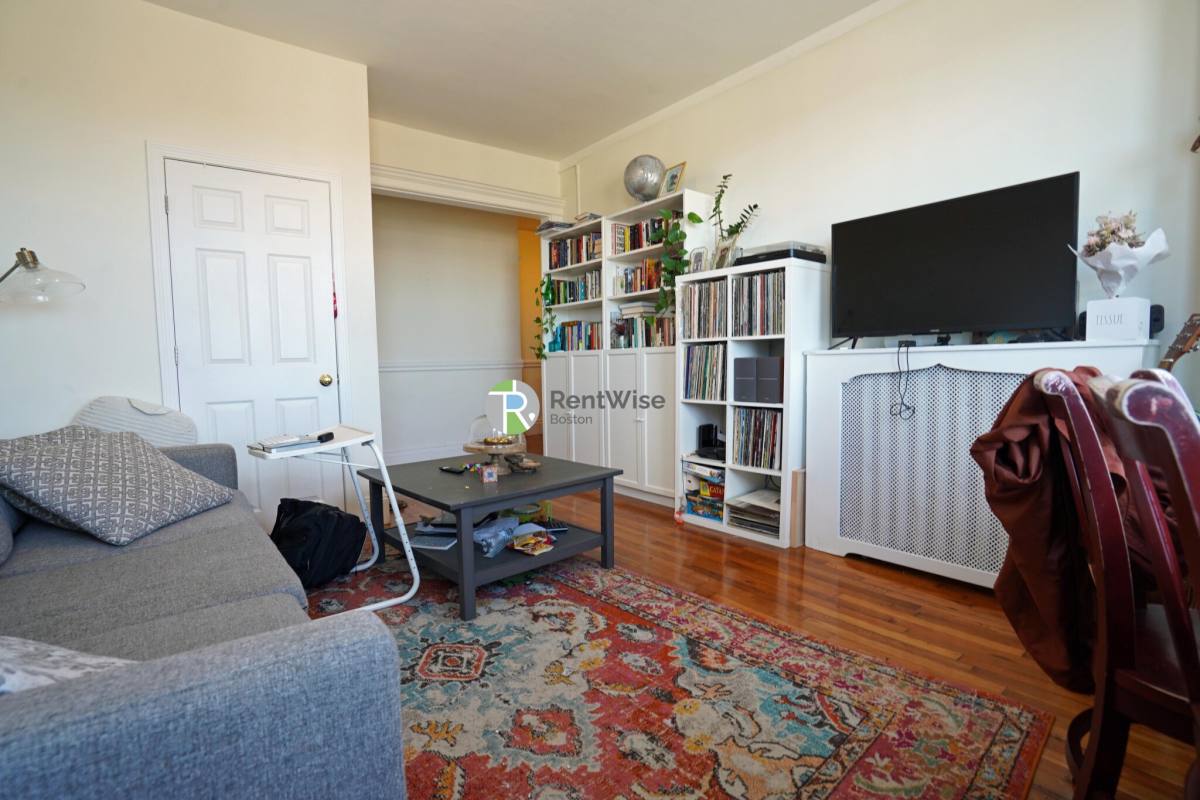 Apartment for rent at 1298 Commonwealth Ave #34, Allston, MA 02134