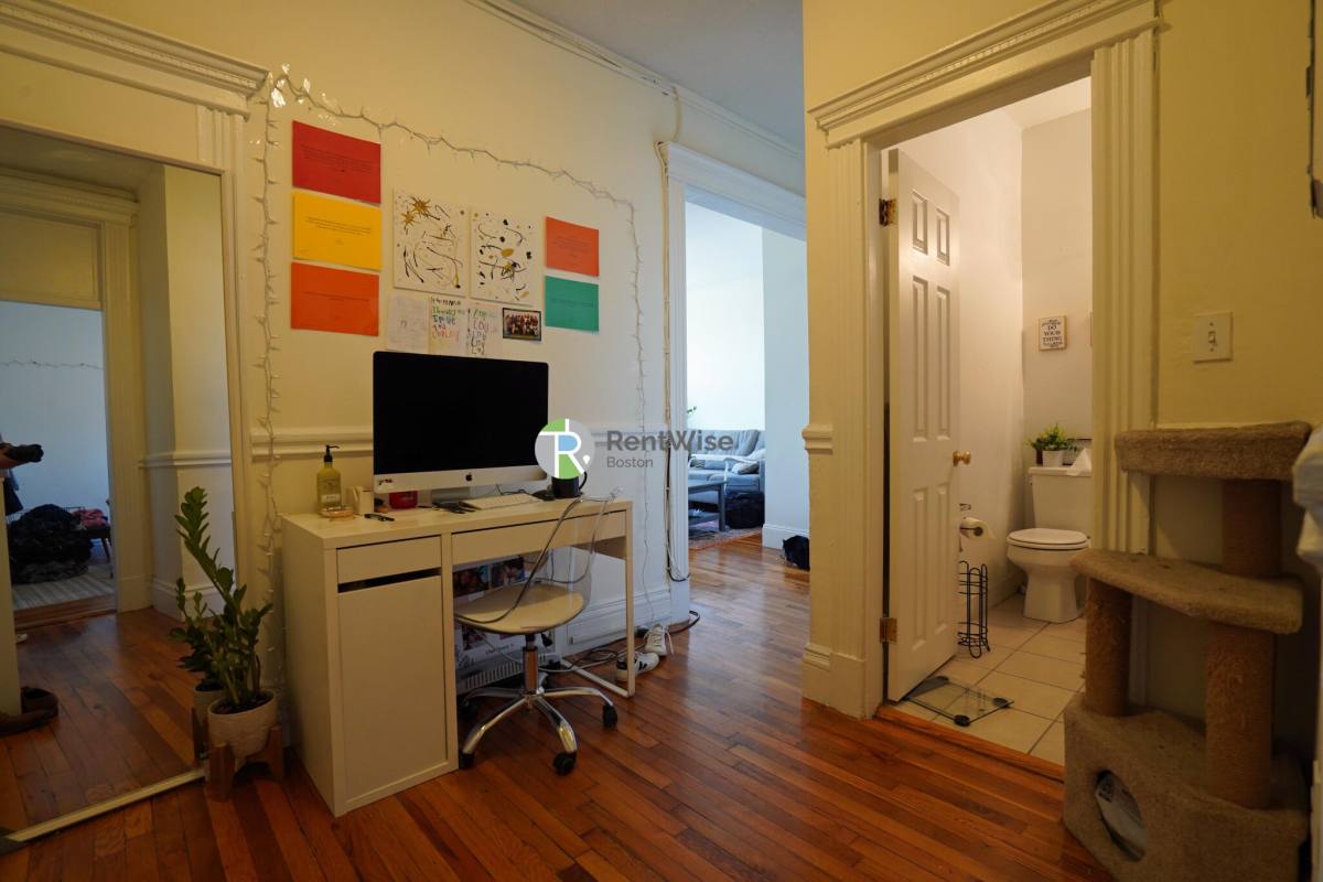 Apartment for rent at 1298 Commonwealth Ave #34, Allston, MA 02134