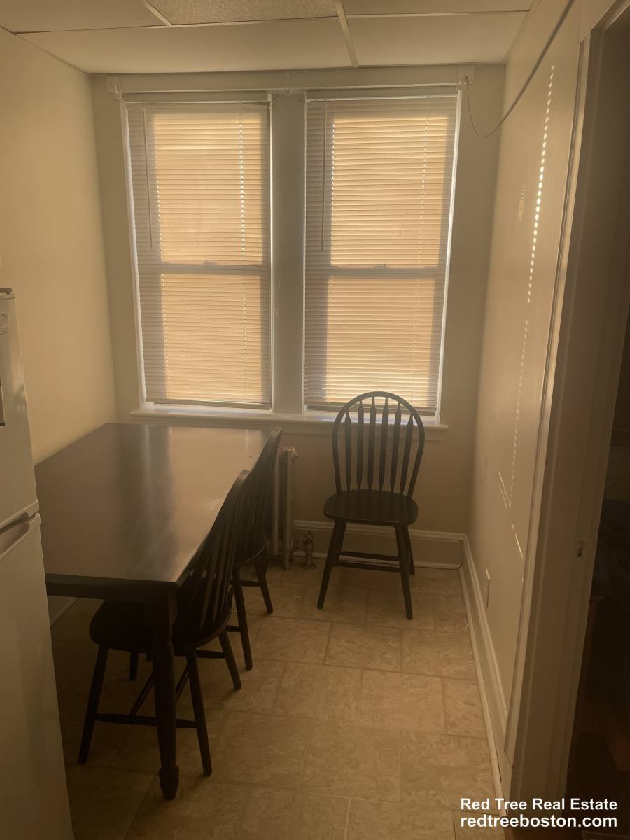 Apartment for rent at 63 Fellsway W #8, Medford, MA 02155