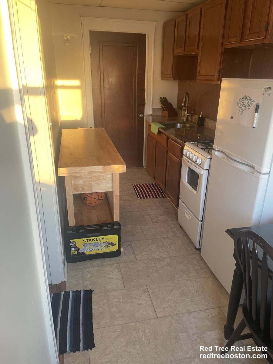 Apartment for rent at 63 Fellsway W #8, Medford, MA 02155