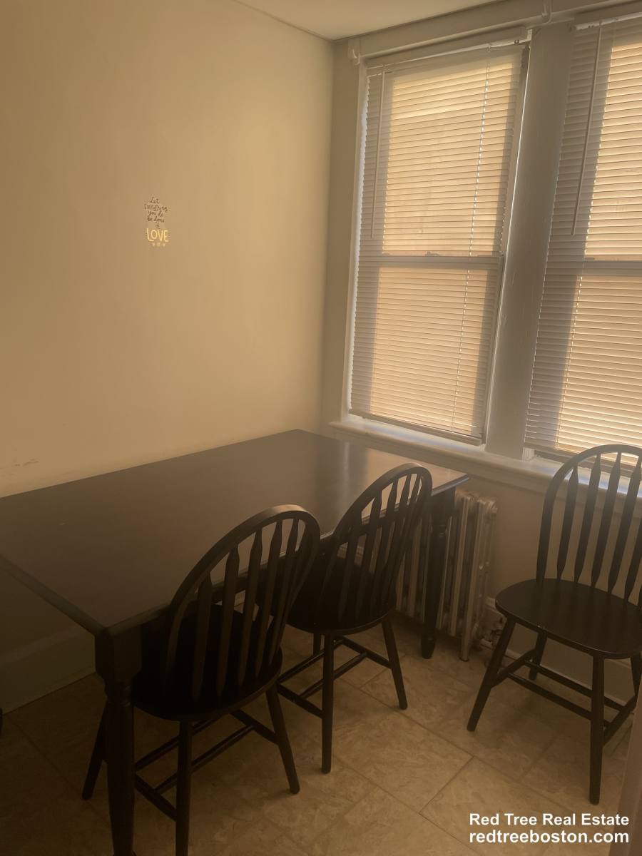 Apartment for rent at 63 Fellsway W #8, Medford, MA 02155