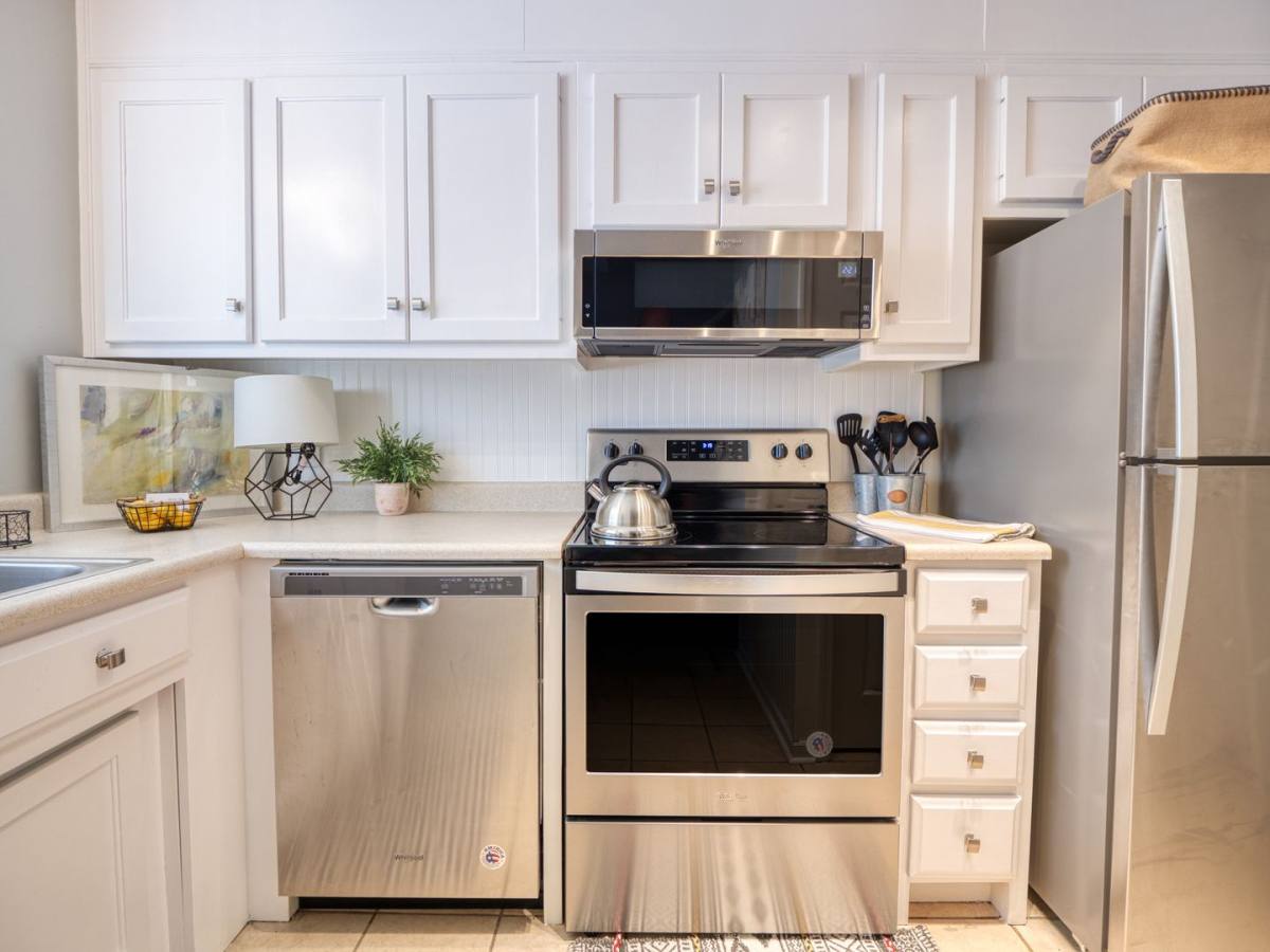 Townhouse for rent at 1010 N Toombs St, Valdosta, GA 31601