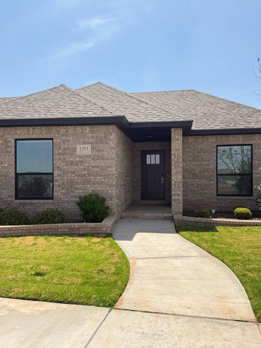 Townhouse for rent at 1314 Milltown Rd, Midland, TX 79705