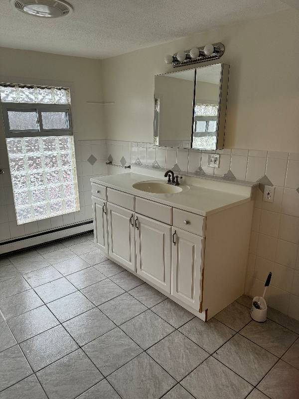 Apartment for rent at 160 Concord Stage Rd #3, Weare, NH 03281