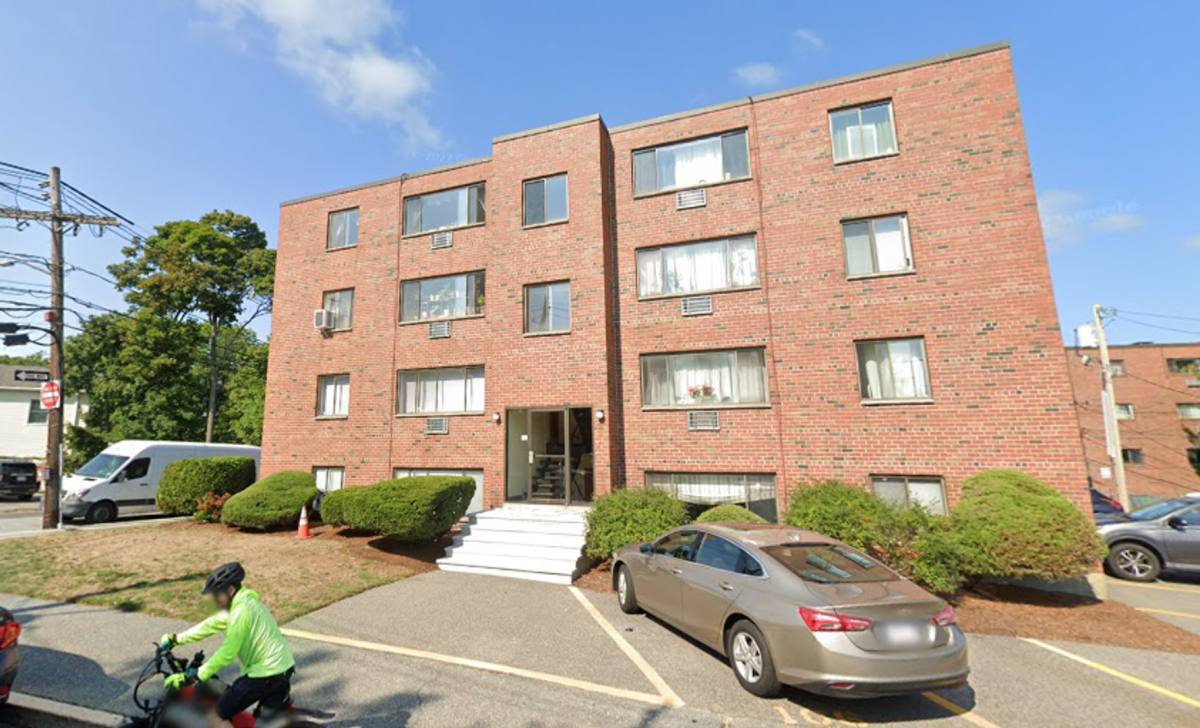 Apartment for rent at 16 Riverside St #32, Watertown, MA 02472