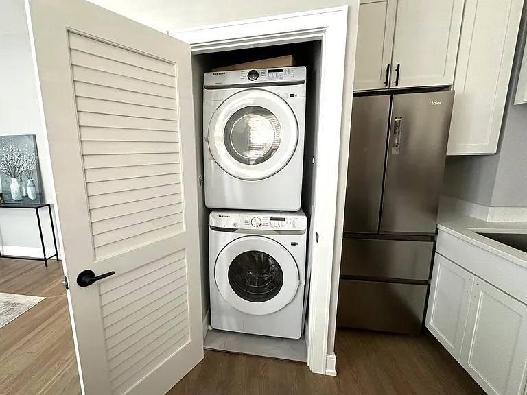 Apartment for rent at 3840 N Wilton Ave #3, Chicago, IL 60613