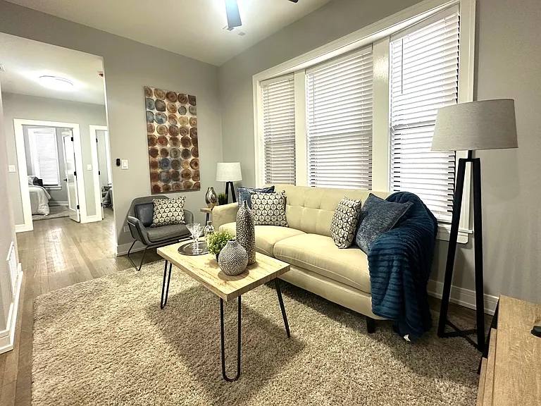 Apartment for rent at 3840 N Wilton Ave #3, Chicago, IL 60613
