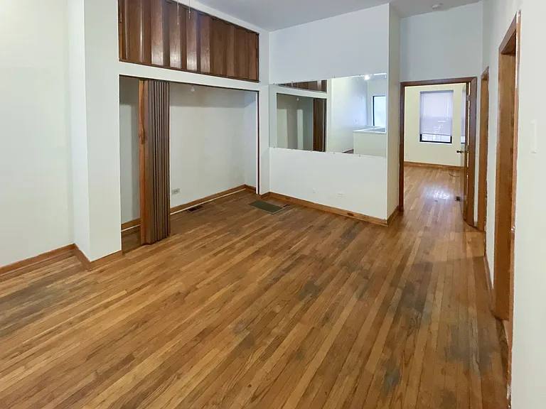 Apartment for rent at 3840 N Wilton Ave #3, Chicago, IL 60613