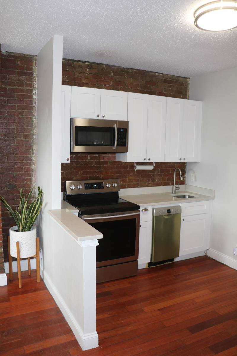 Apartment for rent at 320 Warren St #2, Roxbury, MA 02119