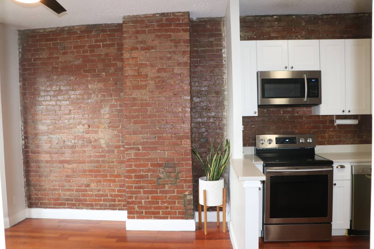Apartment for rent at 320 Warren St #2, Roxbury, MA 02119