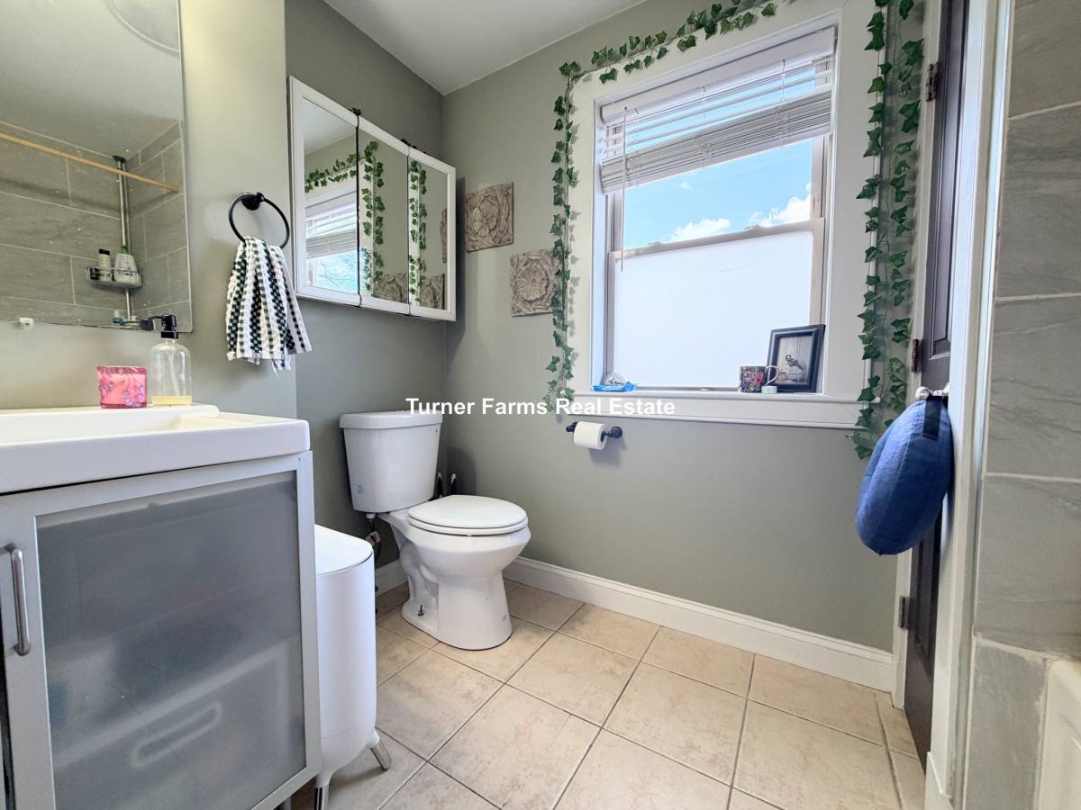 Apartment for rent at 31 Humphreys #3, Dorchester, MA 02125