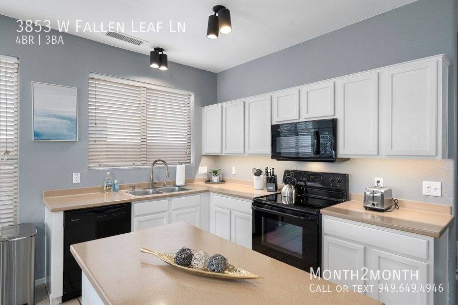 House for rent at 3853 W Fallen Leaf Lane, Glendale, AZ 85310