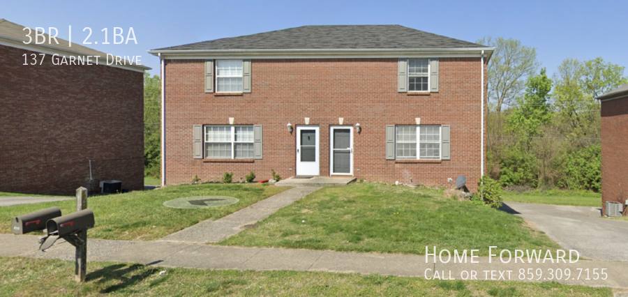 Apartment for rent at 137 Garnet Dr, Nicholasville, KY 40356