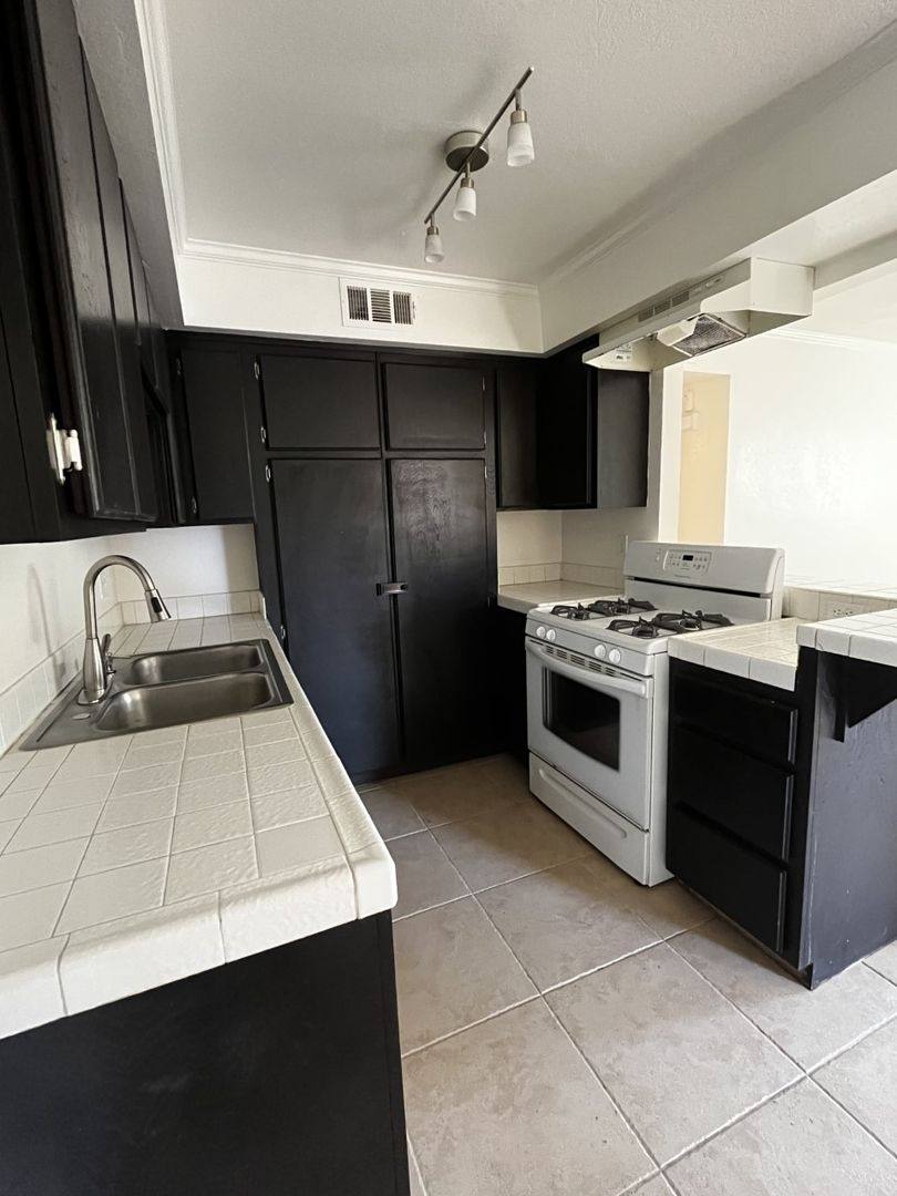 Condo for rent at 31200 Landau Blvd, Cathedral City, CA 92234