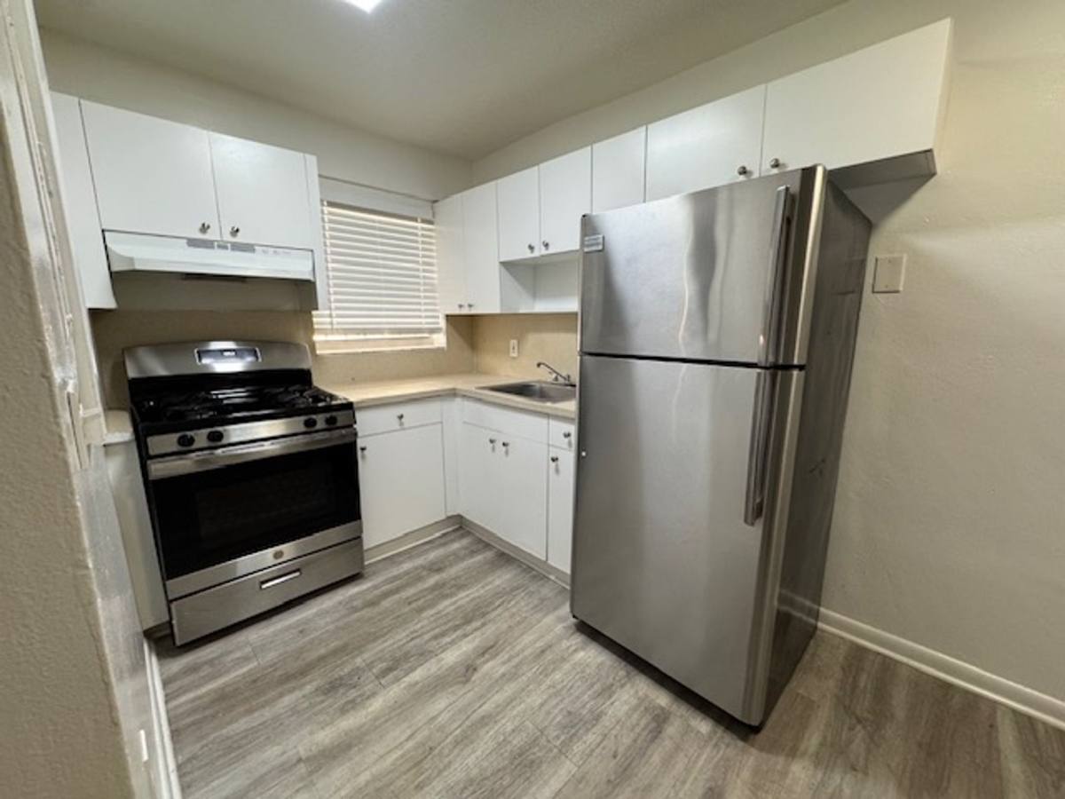 Apartment for rent at 2031 NE 139 St, Miami, FL 33181