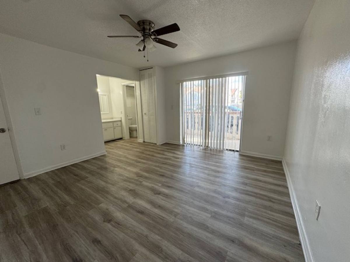 Apartment for rent at 2031 NE 139 St, Miami, FL 33181