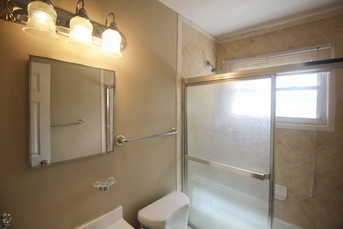 Apartment for rent at 4111 8th St, Brooklyn, MD 21225