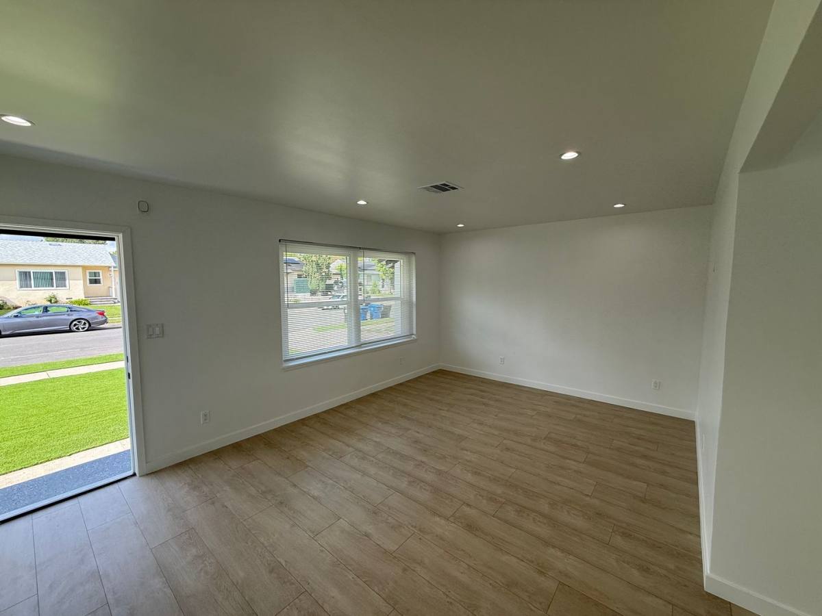 Apartment for rent at 16918 Bassett St, Van Nuys, CA 91406