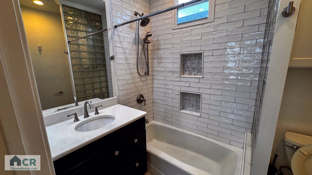 Townhouse for rent at 1530 - 1532 Hillary St, New Orleans, LA 70118
