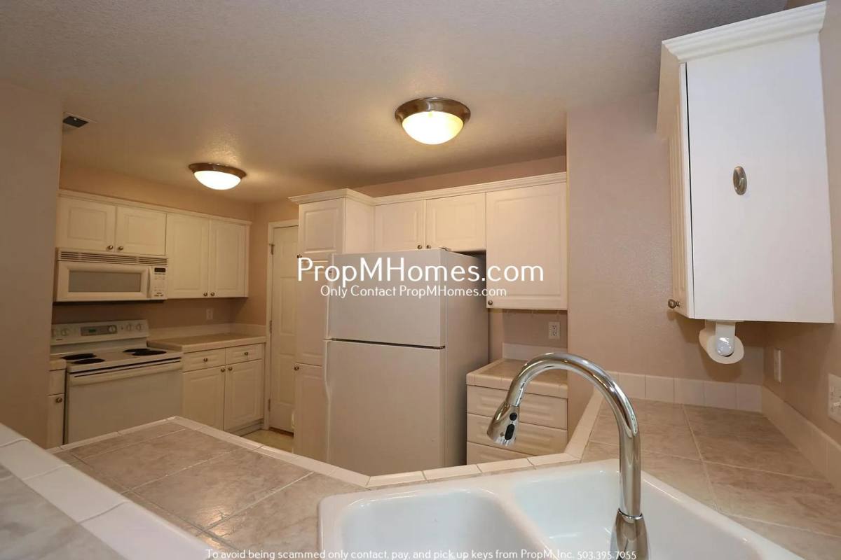 House for rent at 20674 SW Nantucket Lane, Beaverton, OR 97006