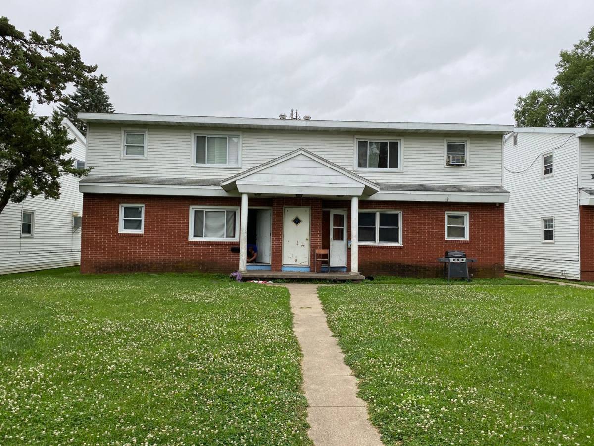 Apartment for rent at 221-231 Miriam, Waterloo, IA 50702