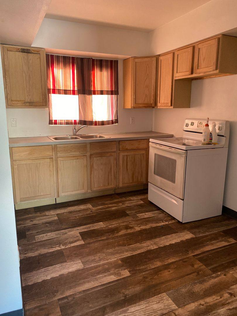 Apartment for rent at 221-231 Miriam, Waterloo, IA 50702