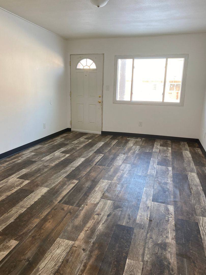 Apartment for rent at 221-231 Miriam, Waterloo, IA 50702