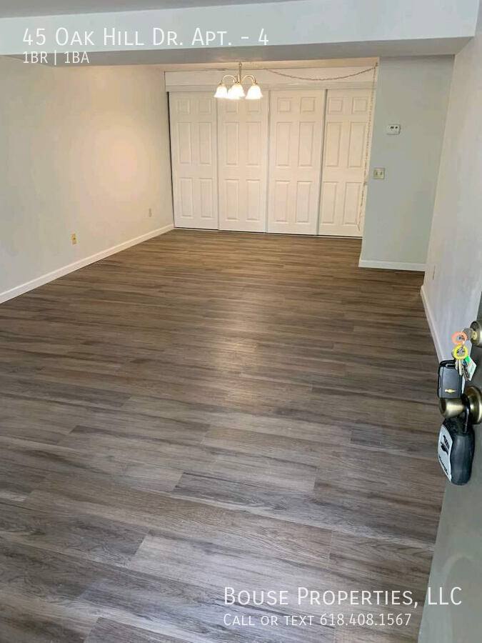 Apartment for rent at 45 Oak Hill Dr #4, Belleville, IL 62223