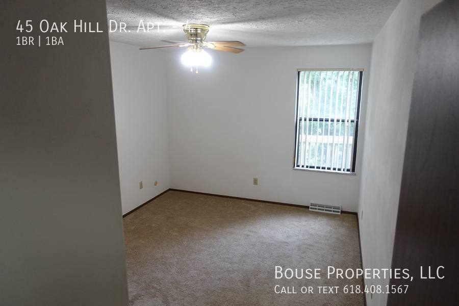 Apartment for rent at 45 Oak Hill Dr #4, Belleville, IL 62223