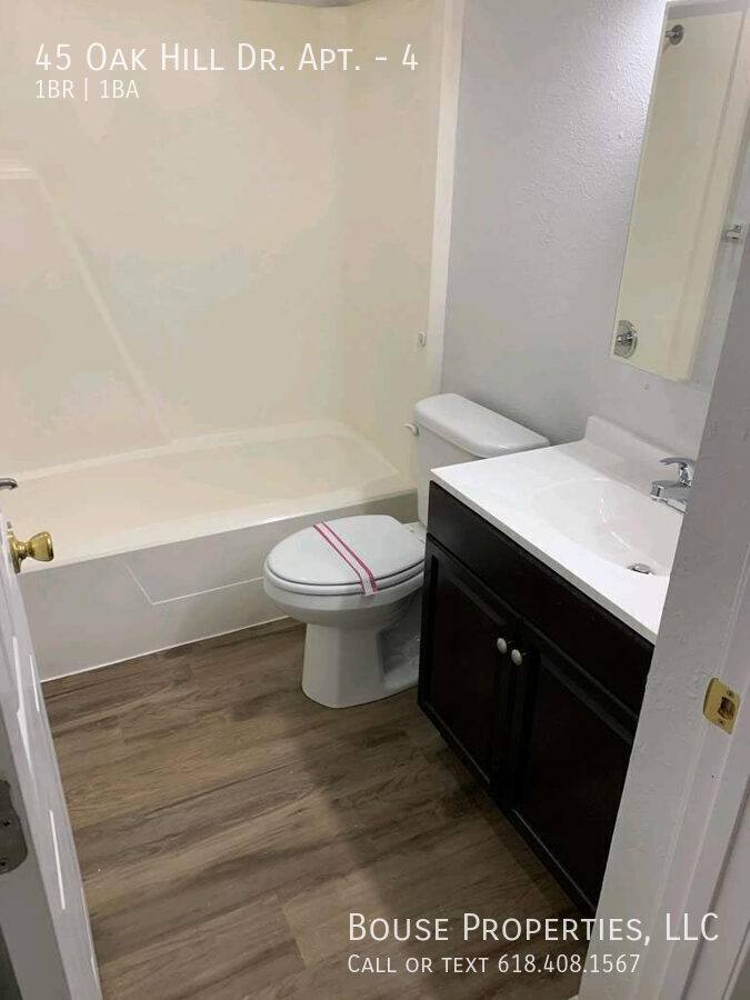 Apartment for rent at 45 Oak Hill Dr #4, Belleville, IL 62223