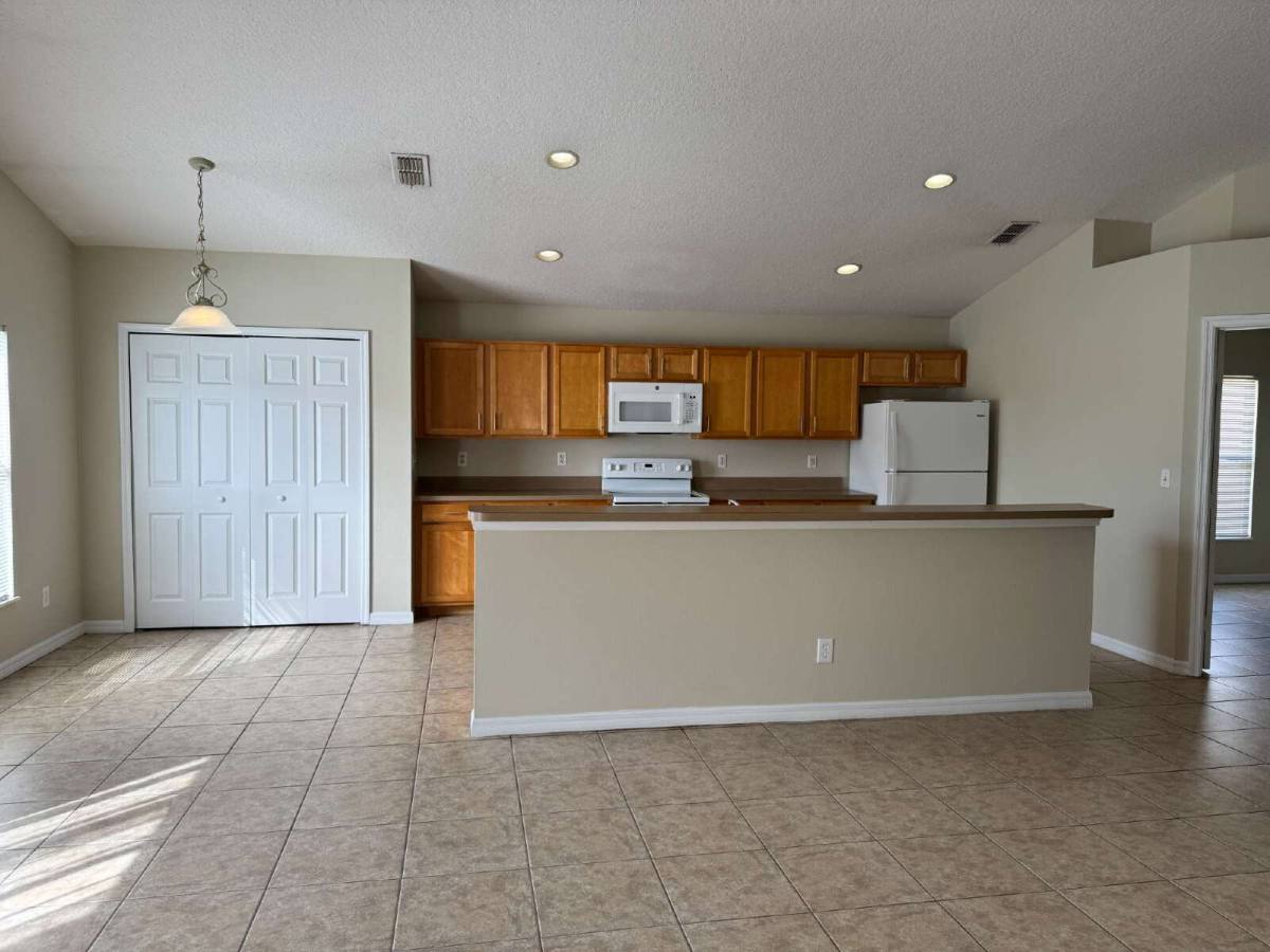 4604 Woodford Dr, Kissimmee, FL 34758 - House for Rent - Image 8