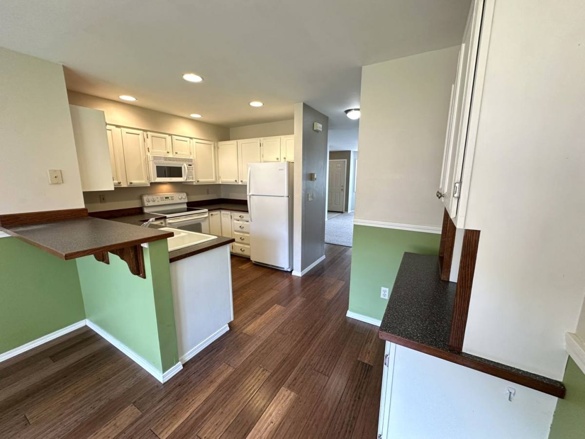 Condo for rent at 209 E 18th Ave, Ellensburg, WA 98926