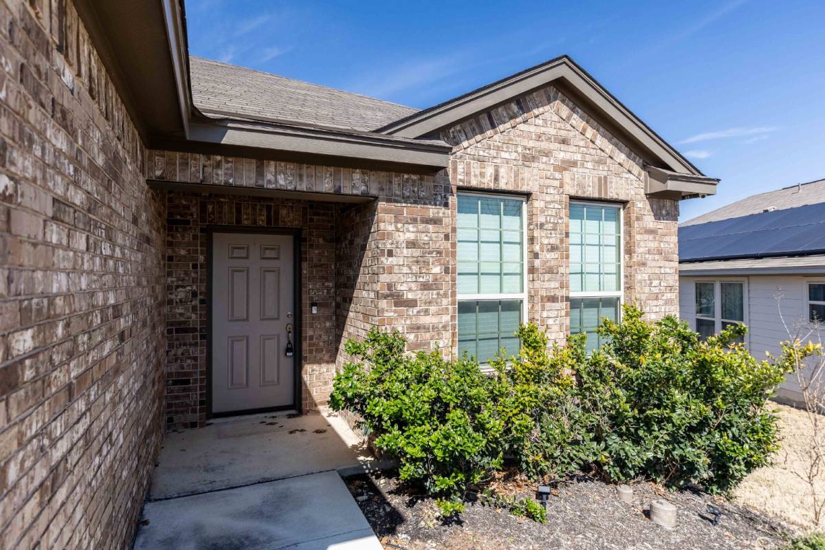 House for rent at 11219 Pomona Park Dr, San Antonio, TX 78249
