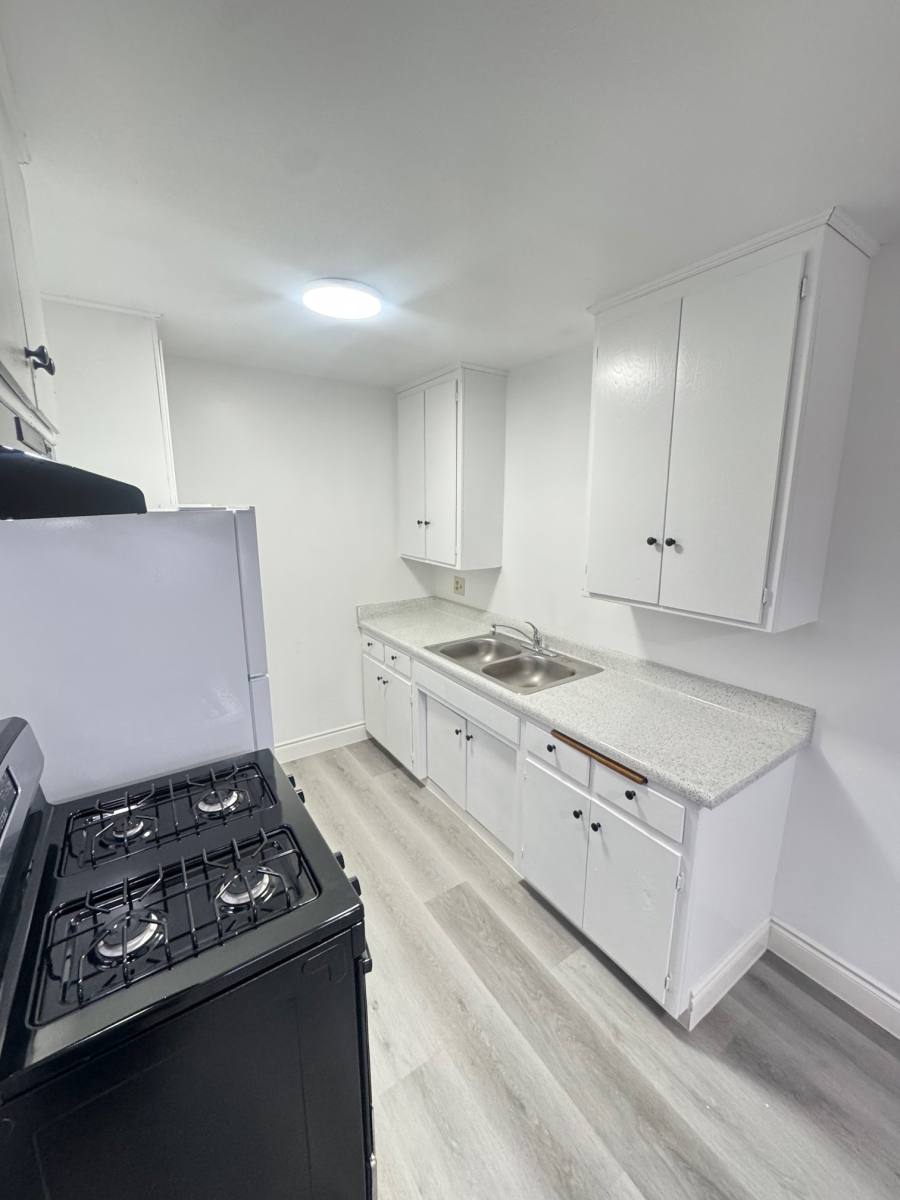 Apartment for rent at 1133 E Alosta Ave #25, Azusa, CA 91702