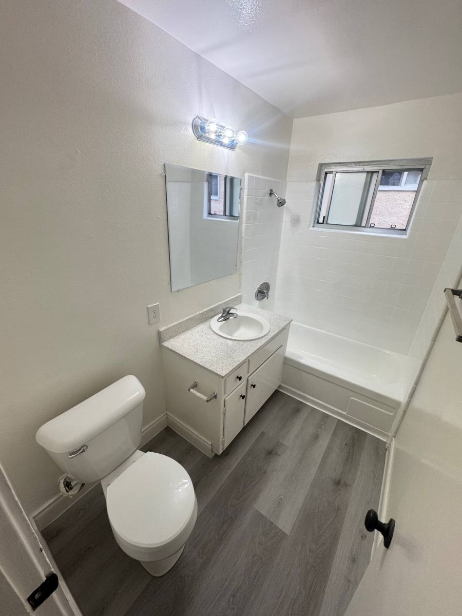 Apartment for rent at 1133 E Alosta Ave #25, Azusa, CA 91702