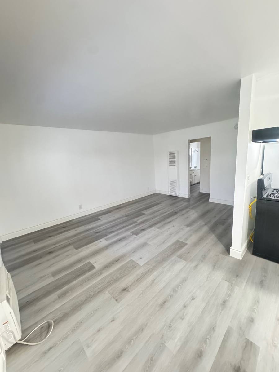 Apartment for rent at 1133 E Alosta Ave #25, Azusa, CA 91702