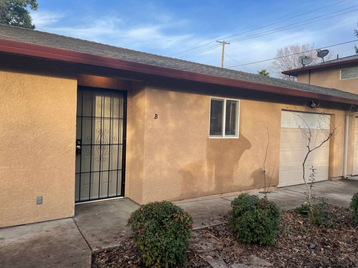 Apartment for rent at 1067 S St, Redding, CA 96001