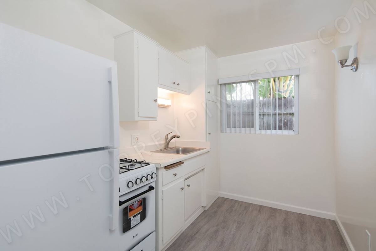Apartment for rent at 1128 Felspar St, San Diego, CA 92109