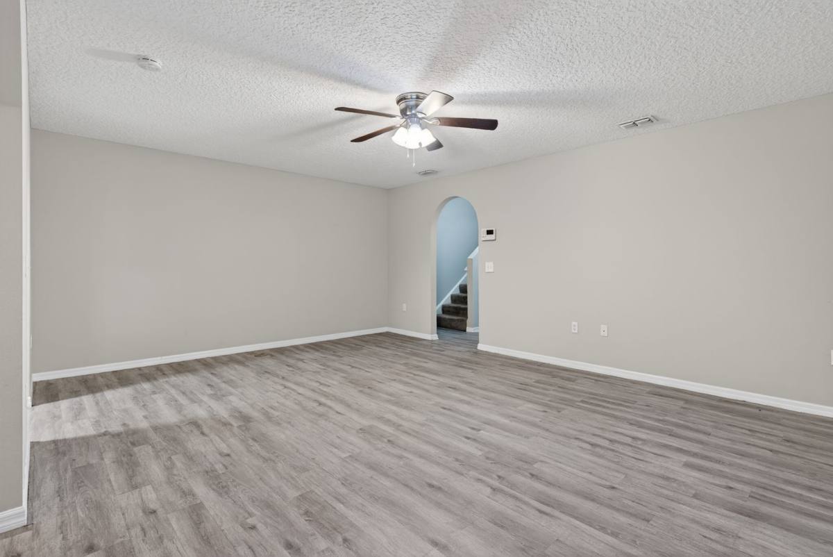 Townhouse for rent at 11816 Lake Bend Circle, Jacksonville, FL 32218